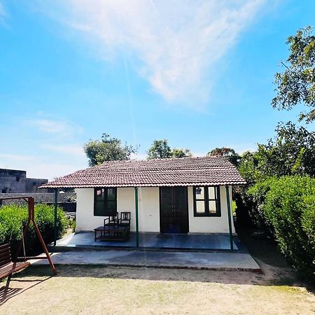 Jawai Balwant Villas Bijapur  Buitenkant foto